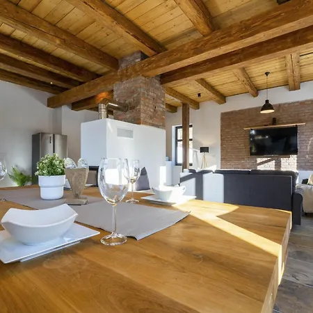 Pretty In Villa